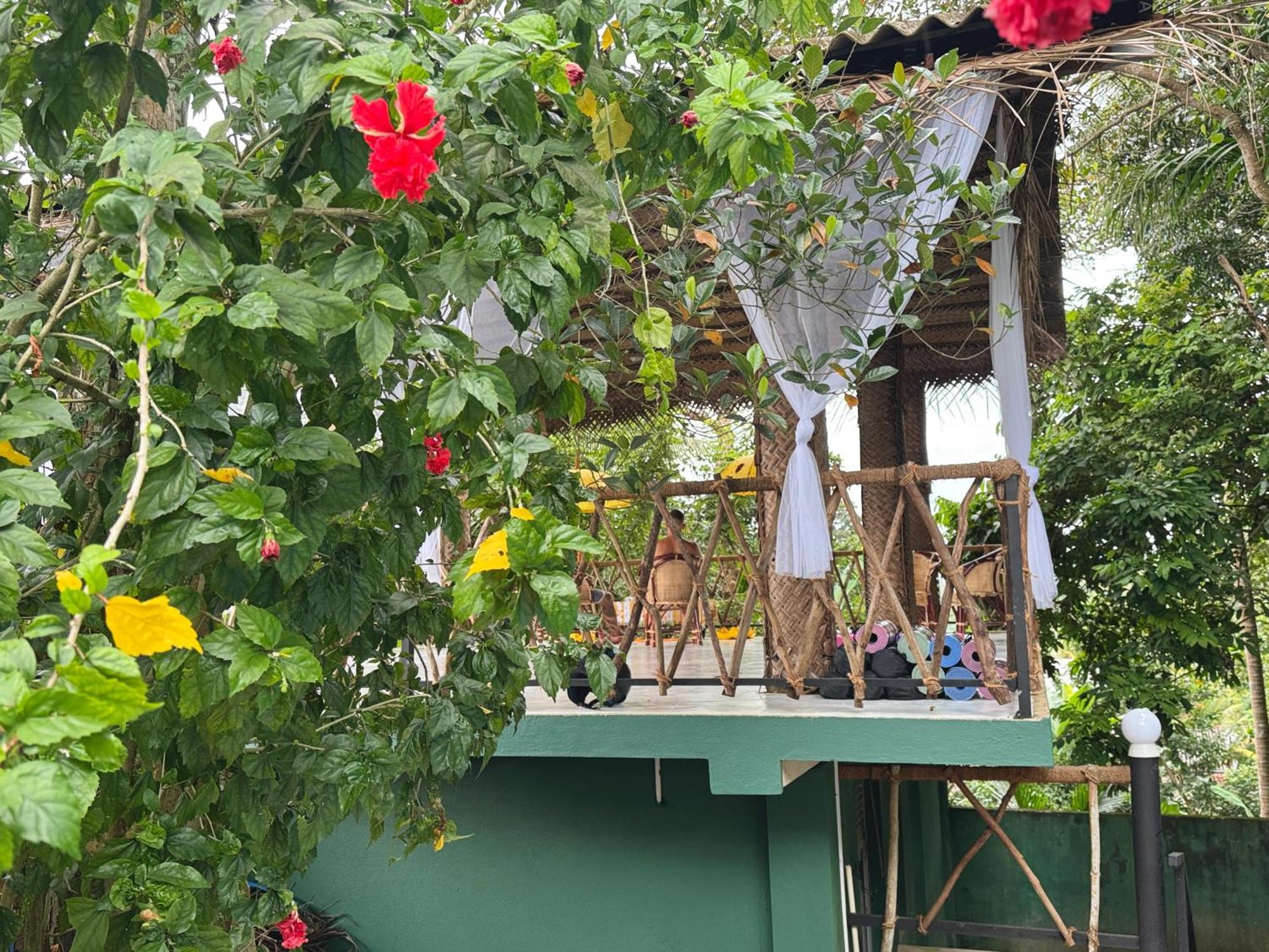 Swastha Ayurveda Villa Hikkaduwa Exterior photo